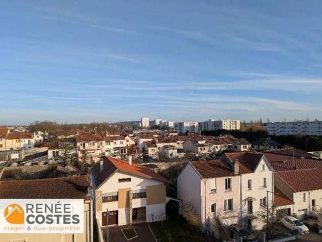 Vente Appartement 4 pièces 99 m2 Saint Max