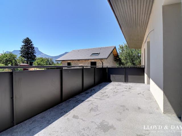 Vente Appartement 4 pièces 100.09 m2 Challes les Eaux