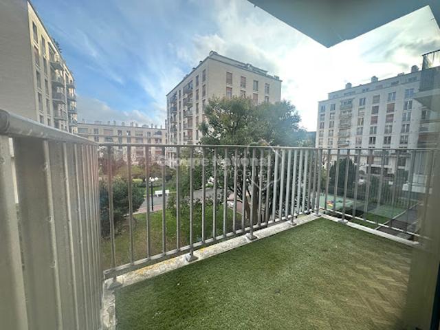 Vente Appartement 4 pièces 100.37 m2 Versailles