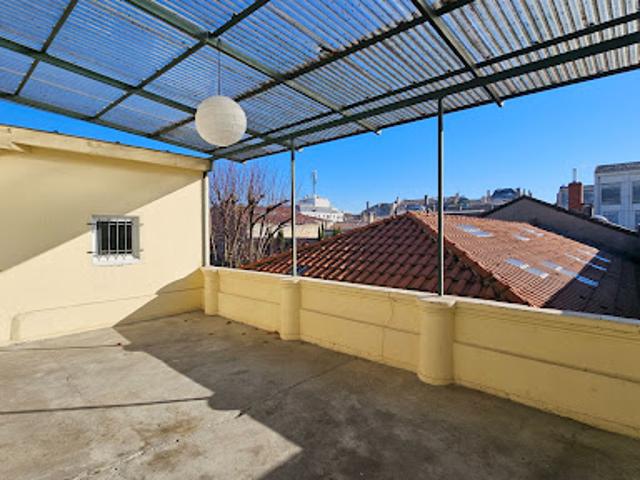 Vente Appartement 4 pièces 100.38 m2 Bordeaux