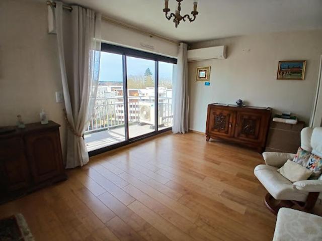 Vente Appartement 4 pièces 100 m2 Merignac