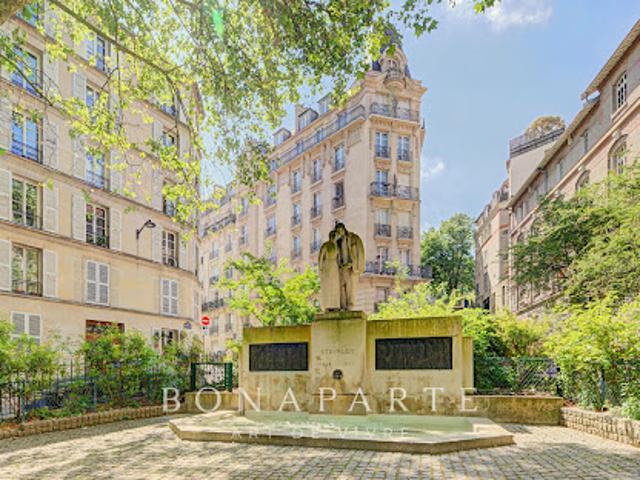 Vente Appartement 4 pièces 100 m2 Paris 18ème