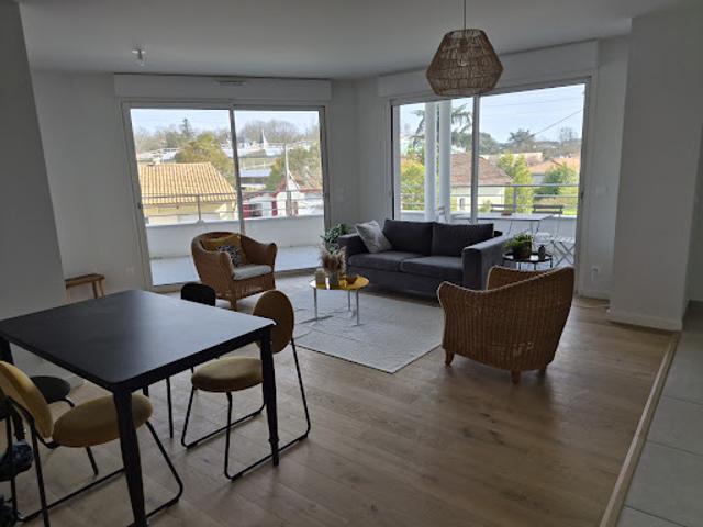 Vente Appartement 4 pièces 100 m2 Pessac