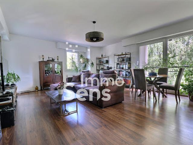 Vente Appartement 4 pièces 100 m2 Roubaix