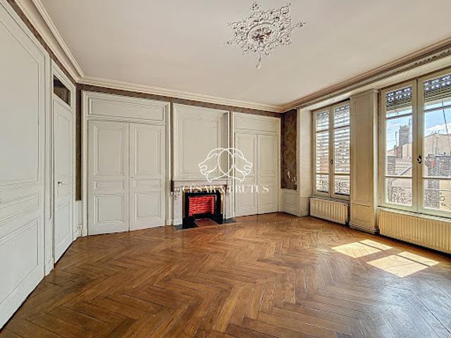 Vente Appartement 4 pièces 101.41 m2 Lyon 6ème