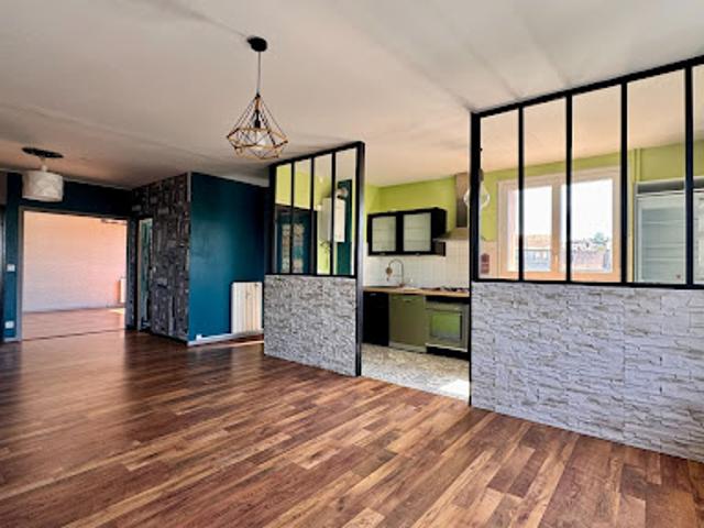 Vente Appartement 4 pièces 101 m2 Montluçon