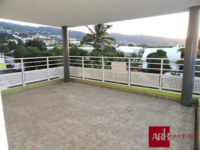 Vente Appartement 4 pièces 101 m2 Saint denis chaudron