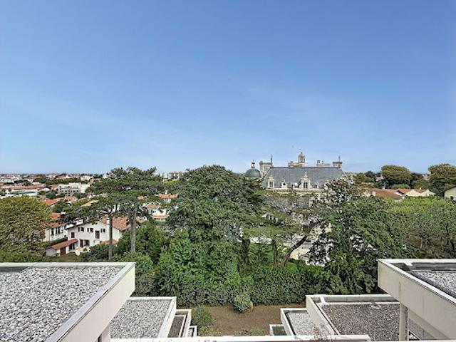 Vente Appartement 4 pièces 102.4 m2 Biarritz