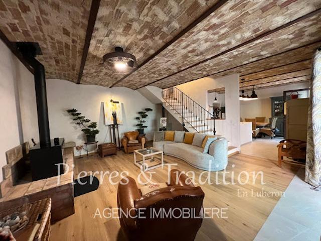 Vente Appartement 4 pièces 102 m2 Apt