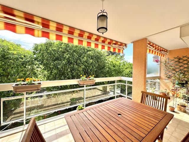 Vente Appartement 4 pièces 102 m2 Marseille 9ème