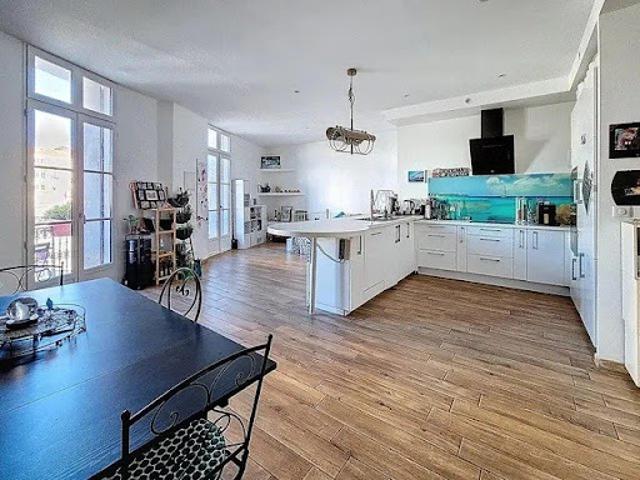 Vente Appartement 4 pièces 102 m2 Sète