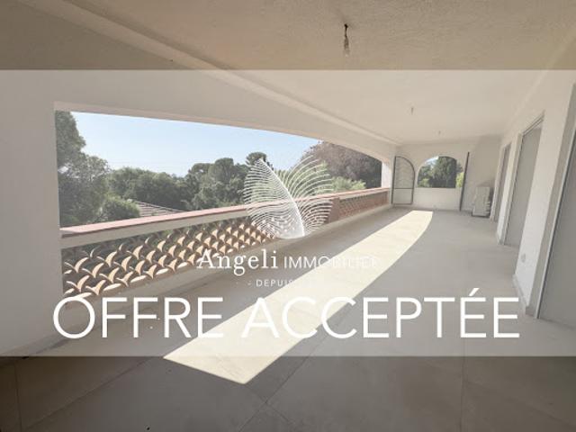Vente Appartement 4 pièces 103.2 m2 Saint aygulf
