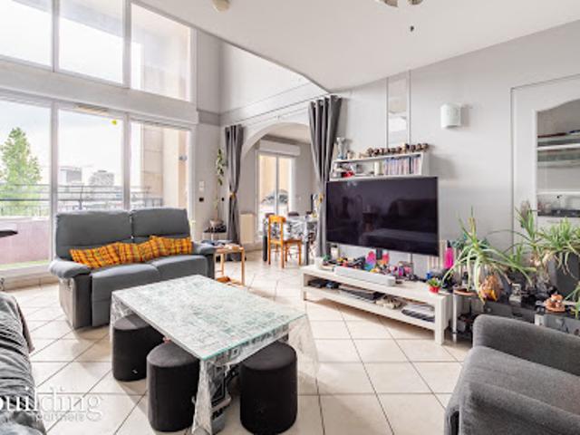 Vente Appartement 4 pièces 103.54 m2 Courbevoie