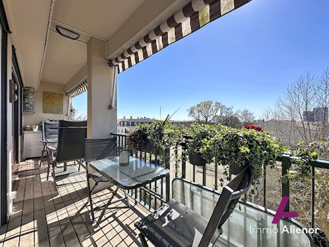 Vente Appartement 4 pièces 103.62 m2 Bordeaux