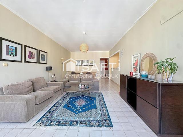 Vente Appartement 4 pièces 103 m2 Nimes
