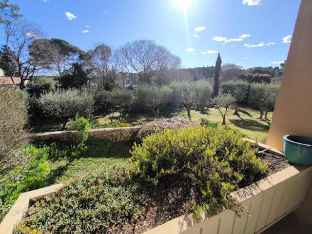 Vente Appartement 4 pièces 103 m2 Nimes
