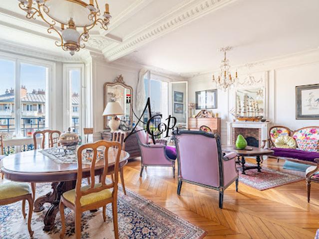 Vente Appartement 4 pièces 103 m2 Paris 18ème