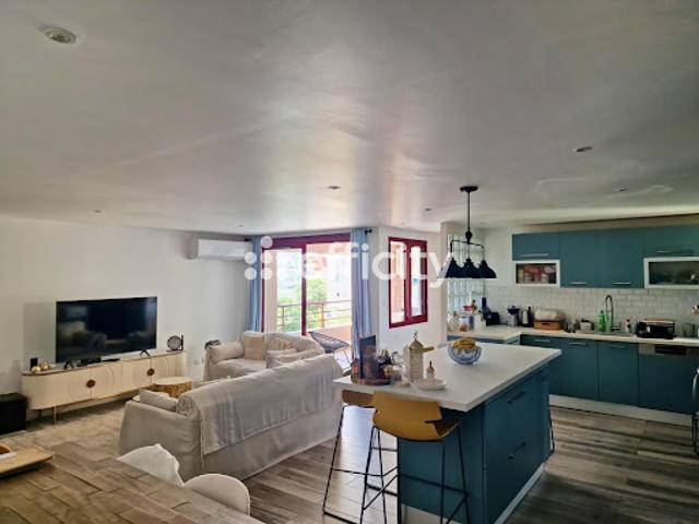 Vente Appartement 4 pièces 104 m2 Saint Denis