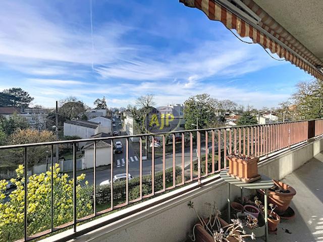 Vente Appartement 5 pièces 102 m2 Talence
