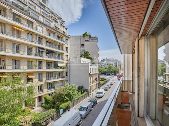 Vente Appartement 4 pièces 105.09 m2 Paris 16ème