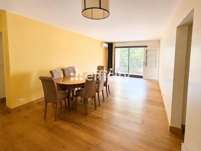 Vente Appartement 4 pièces 105.67 m2 Marseille 8ème