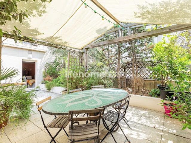 Vente Appartement 4 pièces 105.82 m2 Suresnes