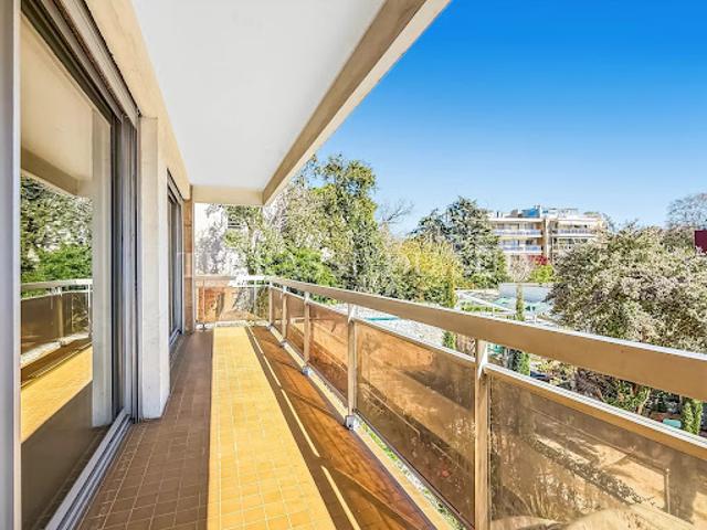 Vente Appartement 4 pièces 105 m2 Marseille 8ème