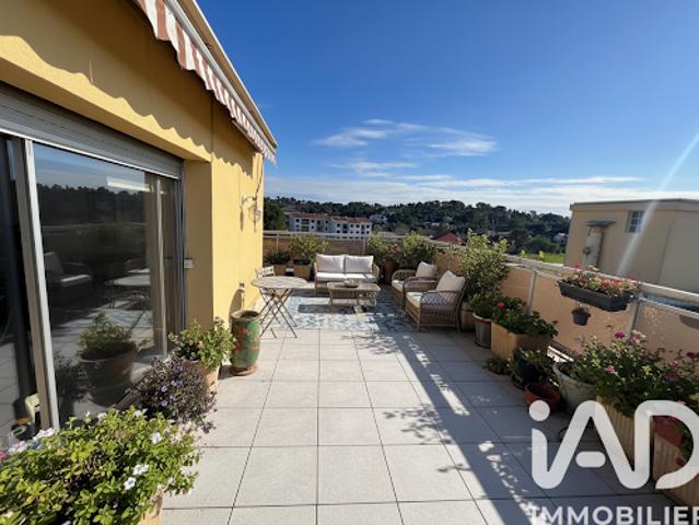 Vente Appartement 4 pièces 105 m2 Nimes