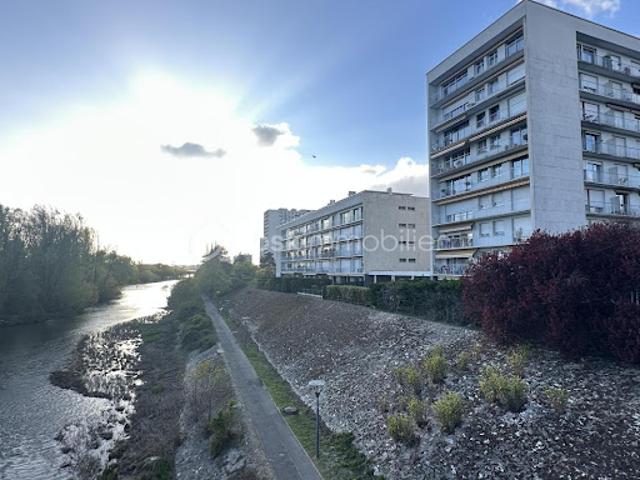 Vente Appartement 4 pièces 101 m2 Tours