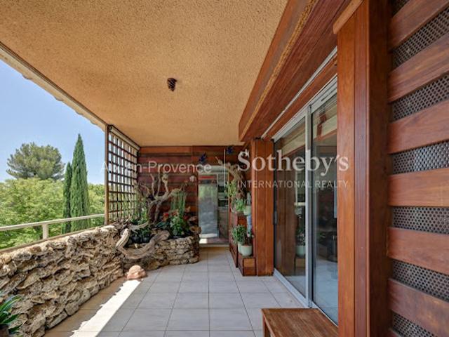 Vente Appartement 4 pièces 106 m2 Aix en Provence