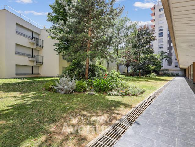 Vente Appartement 4 pièces 106 m2 Paris 12ème