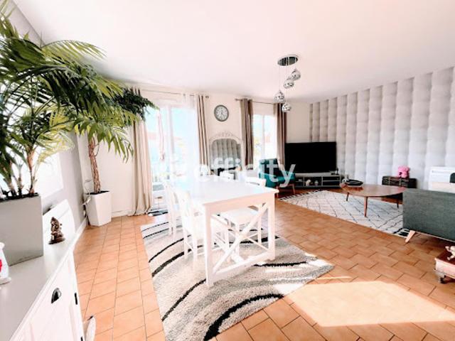 Vente Appartement 4 pièces 106 m2 Royan