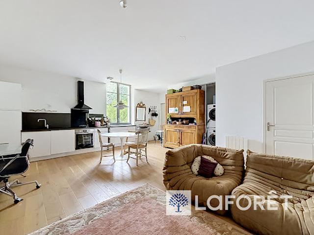 Vente Appartement 4 pièces 107.8 m2 Champagne au Mont d'Or