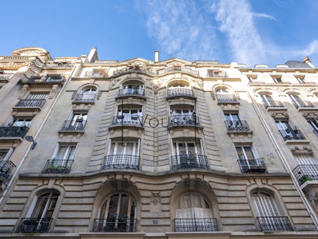 Vente Appartement 4 pièces 107 m2 Paris 18ème