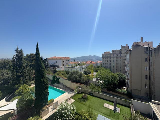 Vente Appartement 4 pièces 108.23 m2 Marseille 8ème