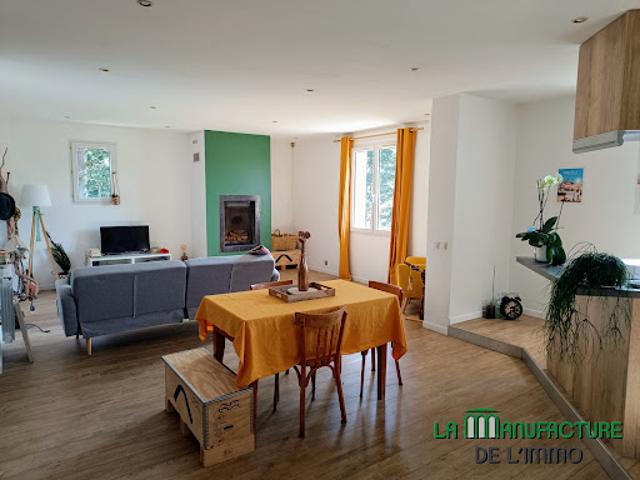 Vente Appartement 4 pièces 108.54 m2 Saint Victor Malescours