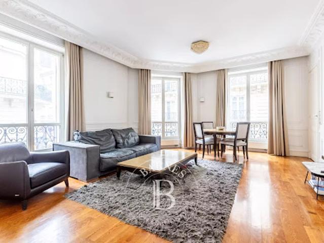 Vente Appartement 4 pièces 108.62 m2 Paris 8ème