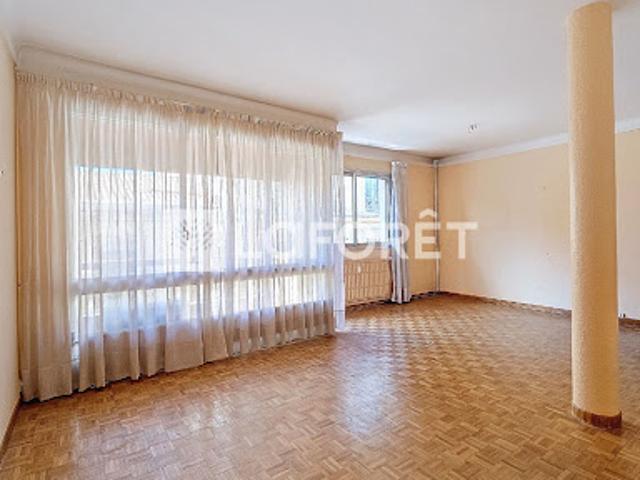 Vente Appartement 4 pièces 109.41 m2 Nimes