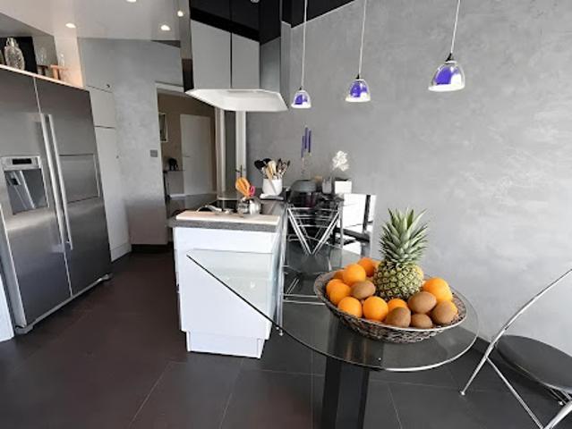 Vente Appartement 4 pièces 110 m2 Charbonnières les Bains