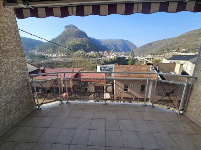 Vente Appartement 4 pièces 109 m2 Saint claude