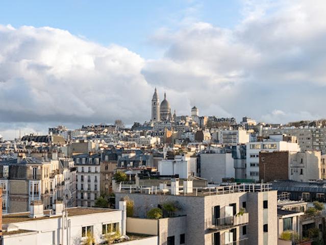 Vente Appartement 4 pièces 109 m2 Paris 18ème