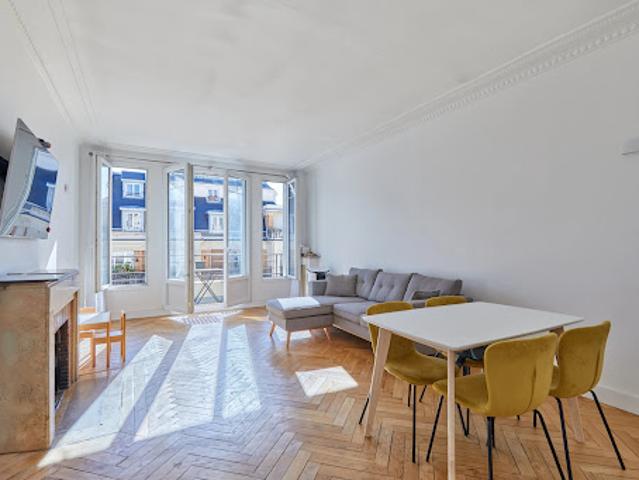 Vente Appartement 4 pièces 110.19 m2 Paris 17ème