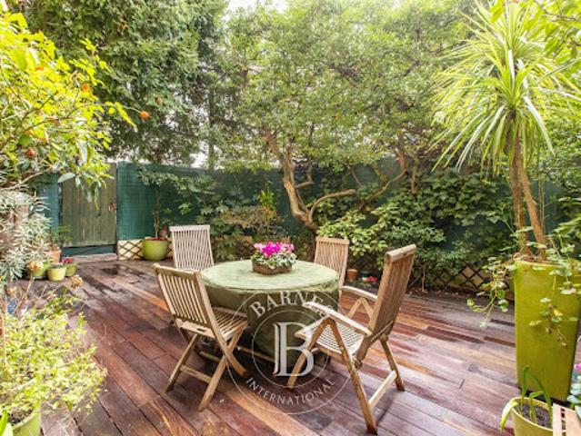 Vente Appartement 4 pièces 110.45 m2 Paris 16ème