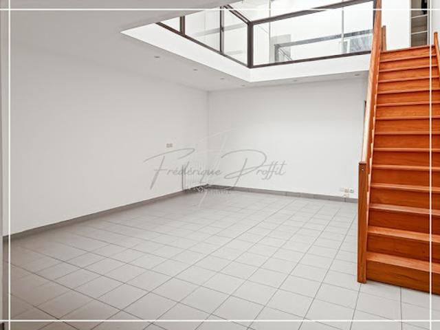 Vente Appartement 4 pièces 110 m2 Berthecourt