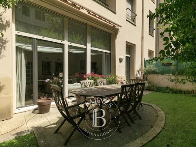 Vente Appartement 4 pièces 110 m2 Issy les Moulineaux
