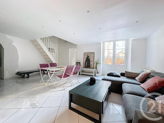 Vente Appartement 4 pièces 111.79 m2 Versailles