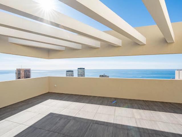 Vente Appartement 4 pièces 111 m2 Beausoleil