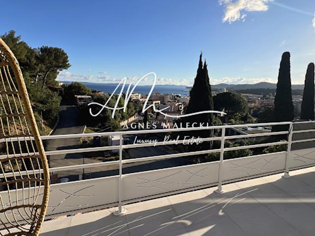 Vente Appartement 4 pièces 112 m2 Le Lavandou