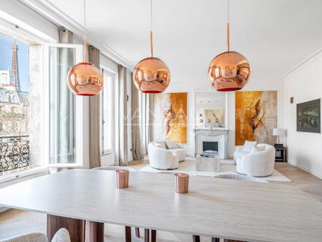 Vente Appartement 4 pièces 113.62 m2 Paris 7ème