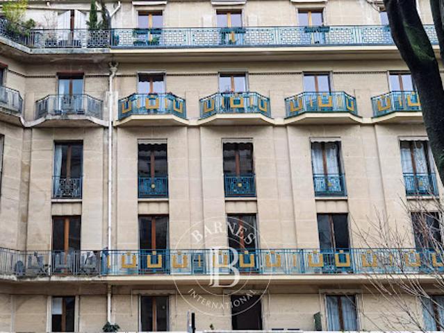Vente Appartement 4 pièces 113.86 m2 Paris 16ème